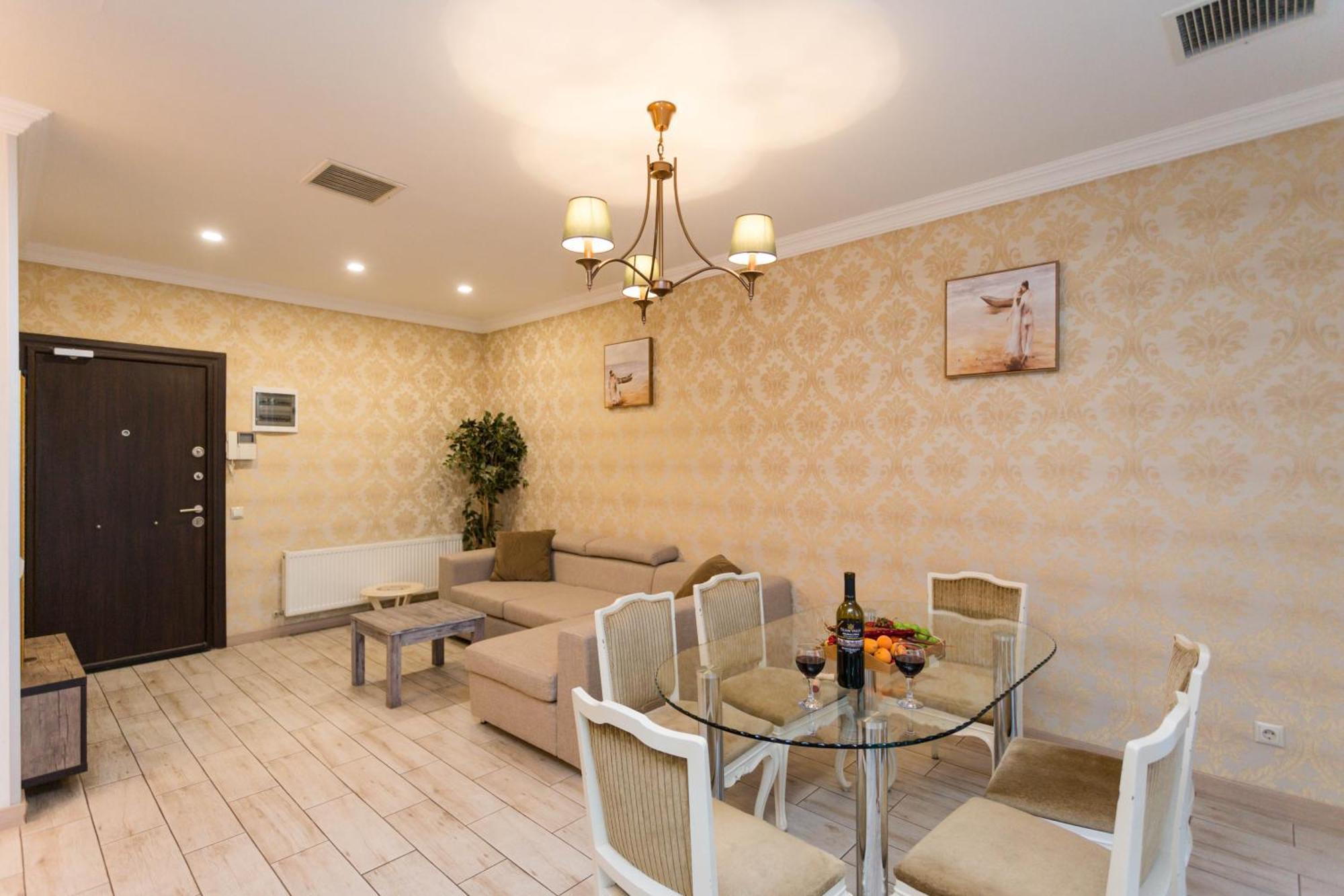 Apartment In The City Of Tbilisi Exteriör bild