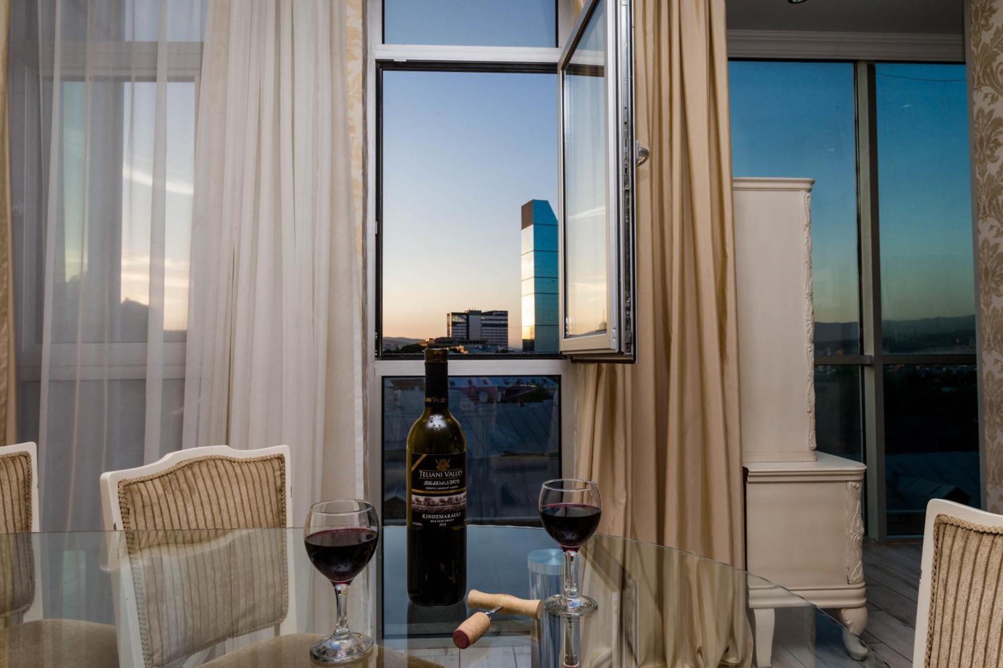 Apartment In The City Of Tbilisi Exteriör bild
